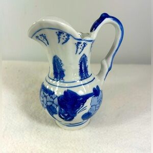 Vintage Asian porcelain creamer/vase